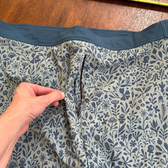 Taylor Stitch Bo Boardie Boardshorts Men 38  Green Sea Floral Print Stretch Zip - Picture 8 of 11